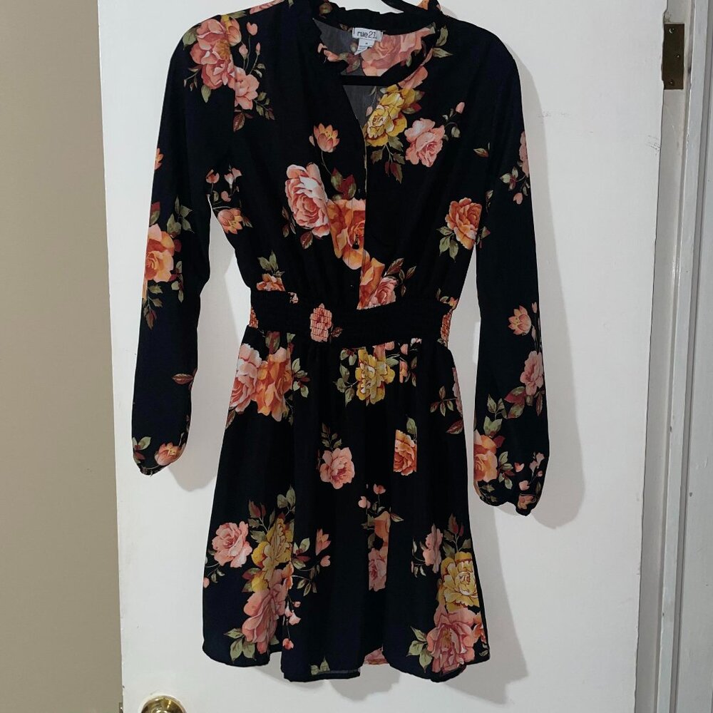 rue21 Black Peach Pink Green Floral Long Sleeved‎ Elastic Waist Dress Size M